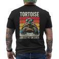 Tortoise 地球上で最もクールなペット、面白いカメ メンズTシャツ バックプリント
