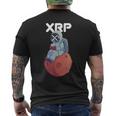 Xrpかわいい月の男暗号通貨電話トレーダー メンズTシャツ バックプリント