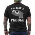 アイム・ジャスト・ア・ペブル・ダンディーズ・ワールド メンズTシャツ バックプリント
