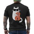 ネコとコントラバス 猫とサングラス ネコ好き 猫飼い コントラバス ウッドベース ダブルベース ジャズ音楽 ネコ 猫 メンズTシャツ バックプリント