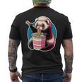 フェレットの飼い主かわいいカワイイアニメフェレットがラーメン丼シャツを食べる メンズTシャツ バックプリント