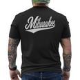 ミルウォーキー ウィスコンシン バーシティ スクリプト ヴィンテージ スポーツスタイル メンズTシャツ バックプリント