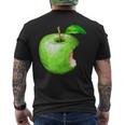 噛まれた青リンゴのイラスト メンズTシャツ バックプリント