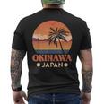 沖縄 Japan ヤシの木 夏休み 日本観光 メンズTシャツ バックプリント