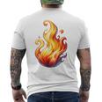 Fire Element Flameのグラフィックアート。あらゆる年齢の方に。 メンズTシャツ バックプリント