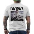 Nasaアポロ11号の月面宇宙飛行士の有名なワームロゴ メンズTシャツ バックプリント