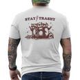 Stay Trashy Raccoon Opossum メンズTシャツ バックプリント
