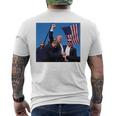 トランプ大統領のために祈り、決して降伏しない、神の祝福トランプ。 長袖tシャツ メンズTシャツ バックプリント