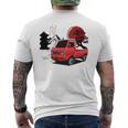 レトロな赤いミニトラックと日本の夕日。 長袖tシャツ メンズTシャツ バックプリント