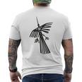 南米のペルーナスカラインハチドリコンドルのシルエット。 メンズTシャツ バックプリント