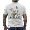 蝶のイースターとデイジーを保持している甘いウサギのウサギ 長袖tシャツ メンズTシャツ バックプリント