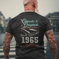 1965年生まれ ヴィンテージカー 60歳の誕生日 メンズTシャツ バックプリント 高齢者への贈り物