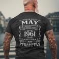 63歳の誕生日伝説は1961年5月に誕生しました。 メンズTシャツ バックプリント 高齢者への贈り物
