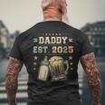 Daddy Est 2025 年のパパ 初めての父の日 新しい父親 若い父親 メンズTシャツ バックプリント 高齢者への贈り物