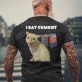 I Eat Cement Cursed Cat Weirdpecific Meme メンズTシャツ バックプリント 高齢者への贈り物