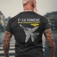F-14 Tomcatが動作しています。最高の海軍航空。 メンズTシャツ バックプリント 高齢者への贈り物