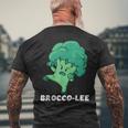 Brocco-Lee Punegetable Love ブロッコリー ビーガンダイエット メンズTシャツ バックプリント 高齢者への贈り物