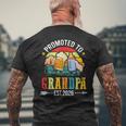 メンズ Promoted To Grandpa Est 2026 Dad To Be メンズTシャツ バックプリント 高齢者への贈り物