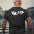 Retrowoosh Job Title Barber メンズTシャツ バックプリント 高齢者への贈り物