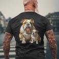 イングリッシュブルドッグの子犬とイングリッシュブルドッグ メンズTシャツ バックプリント 高齢者への贈り物