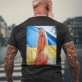 セクシーガールグラフィックtシャツ 「モダンピンナップガール&ウクライナ国旗2」 メンズTシャツ バックプリント 高齢者への贈り物