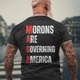 モロンはアメリカを支配している政治的ユーモアの自由のスピーチ メンズTシャツ バックプリント 高齢者への贈り物