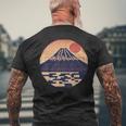 ヴィンテージ 和 富士山 山の上の日本の舞う太陽 メンズTシャツ バックプリント 高齢者への贈り物