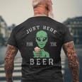 宇宙人とビール愛好家 地球外生物パーティーコスチューム メンズTシャツ バックプリント 高齢者への贈り物