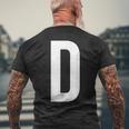 文字d アルファベットモノグラム イニシャル。 メンズTシャツ バックプリント 高齢者への贈り物