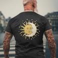 月 太陽 美的 神秘的 メンズTシャツ バックプリント 高齢者への贈り物