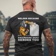 溶接工エンジニアにはヒーローが必要だから 面白すぎる溶接 メンズTシャツ バックプリント 高齢者への贈り物