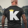英文字 K 大文字 アルファベット モノグラム イニシャル キング クイーン クラウン メンズTシャツ バックプリント 高齢者への贈り物