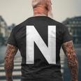 英文字 N 大文字 アルファベット モノグラム イニシャル Abc メンズTシャツ バックプリント 高齢者への贈り物