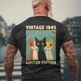 面白い 80歳 ギフト ヴィンテージ 1945 猫好き 80歳の誕生日 メンズTシャツ バックプリント 高齢者への贈り物