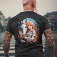 馬のファンのためのアニメガールの象徴的な乗馬デザイン。 メンズTシャツ バックプリント 高齢者への贈り物