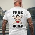 Free Hugs おもしろ相撲力士 相撲ハグ カワイイ相撲ハグ メンズTシャツ バックプリント 高齢者への贈り物