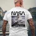 Nasaアポロ11号の月面宇宙飛行士の有名なワームロゴ メンズTシャツ バックプリント 高齢者への贈り物