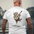 ギターを弾く面白い猫 面白いギター猫 メンズTシャツ バックプリント 高齢者への贈り物