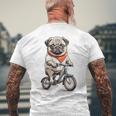 パグ いぬ イラスト パグ好き 犬好き 自転車 かわいい おもしろ レトロ かっこいい メンズTシャツ バックプリント 高齢者への贈り物