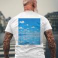 世界一美しい鏡張りの風景 メンズTシャツ バックプリント 高齢者への贈り物