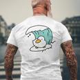 面白くてかわいい小さなアヒルが波をキャッチ。 メンズTシャツ バックプリント 高齢者への贈り物