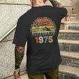 50歳の誕生日プレゼント 男性用 1975年2月 50歳の誕生日 メンズTシャツ バックプリント 彼への贈り物
