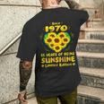 55歳の誕生日 サンシャイン55年 ひまわり好き 1970年生まれ メンズTシャツ バックプリント 彼への贈り物