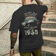 57歳の誕生日 1968年クラシックカー メンズTシャツ バックプリント 彼への贈り物