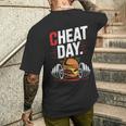 Cheat Day チート・デイ フィットネス 気ままなジム ブレイク ダイエット 冷え込む日 メンズTシャツ バックプリント 彼への贈り物