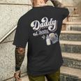 Daddy Est 2025 初めての父の日 新しいパパ 若い父親 メンズTシャツ バックプリント 彼への贈り物