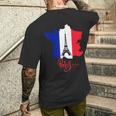 Enjoy Travel Paris France Flag & Eiffel Tower Graphic メンズTシャツ バックプリント 彼への贈り物