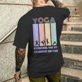 International Yoga Day For Harmony And Peace メンズTシャツ バックプリント 彼への贈り物