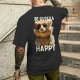 Be Quokka Happy クオッカ・ビー・クオッカ・ハッピー＆クオッカとスマイル メンズTシャツ バックプリント 彼への贈り物
