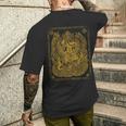 Thailandak Yant Tattoo Magical Thai Tattoos Thailand メンズTシャツ バックプリント 彼への贈り物